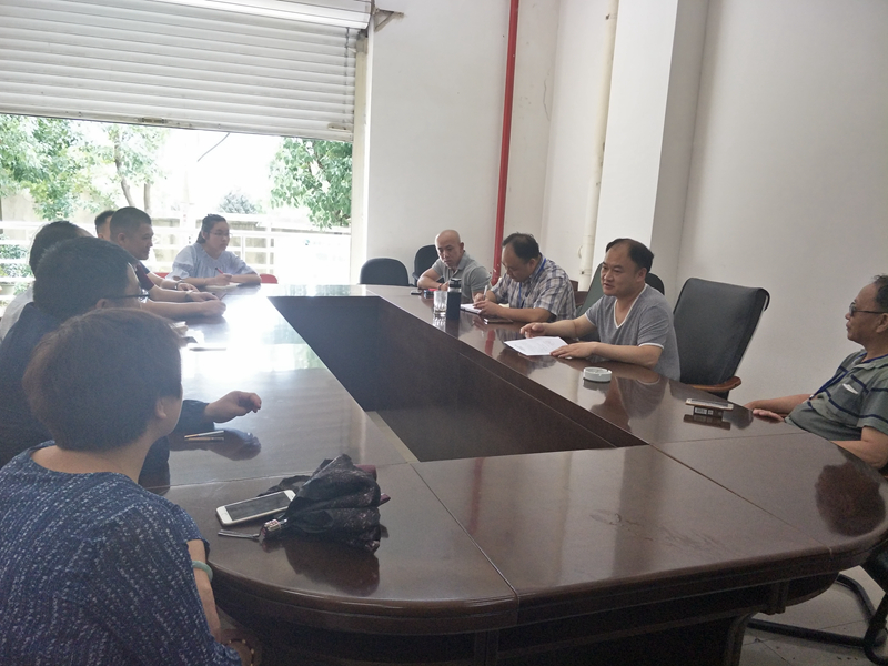 我院与云南机电职业技术学院交流会现场.jpg 我院与云南机电职业技术学院交流会现场.jpg