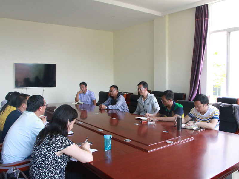 学院与阿岗水库相关负责人就校外实训进行座谈交流.JPG 学院与阿岗水库相关负责人就校外实训进行座谈交流.JPG