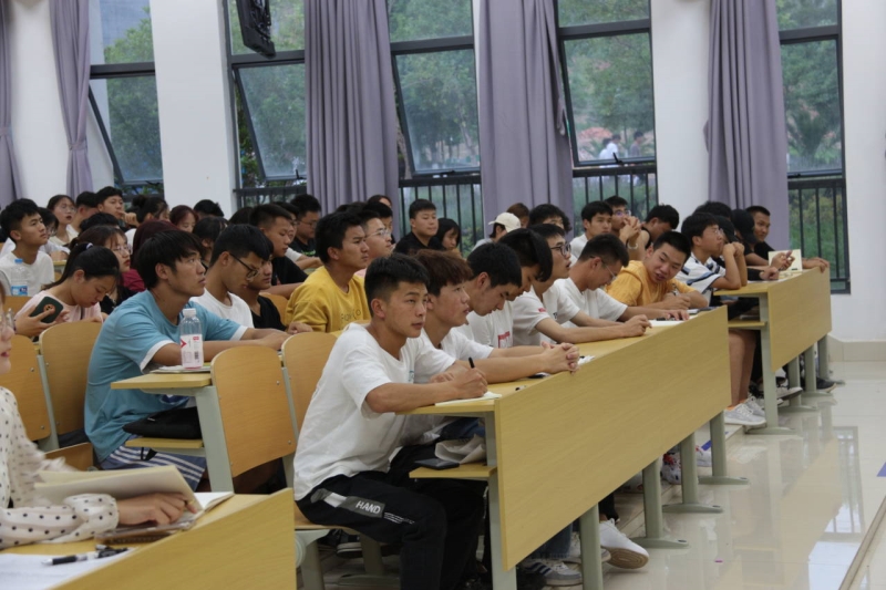 20210520:刘副讲党课(图2).jpg 20210520:刘副讲党课(图2).jpg