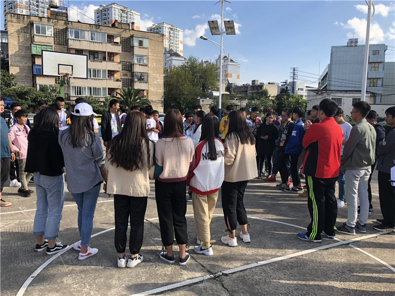同学们参与团体辅导.JPG 同学们参与团体辅导.JPG
